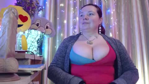 amorelara online show from 04-17-26, 07:55