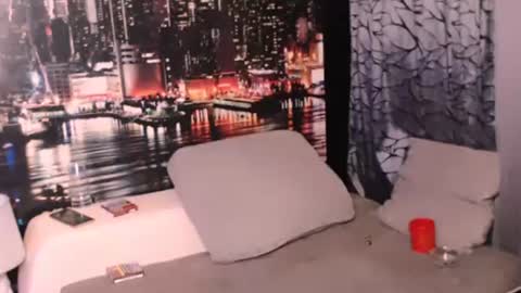 Sarah online show from 09-13-25, 02:06