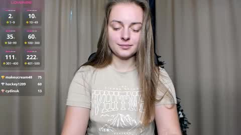 Snapshot of amy___reid chatting on 12-07-24, 11:51 Amy Reid online show from 12-07-24, 11:51