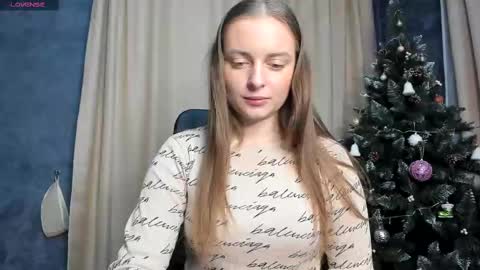 Snapshot of amy___reid chatting on 12-18-24, 01:34 Amy Reid online show from 12-18-24, 01:34