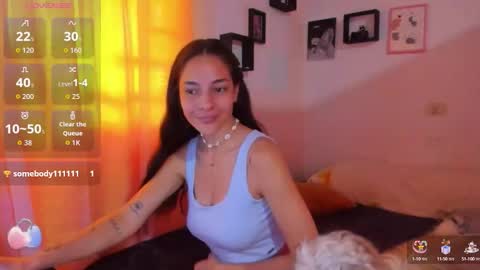 Snapshot of amy_and_eloise chatting on 09-09-25, 05:01 AmyEloise online show from 09-09-25, 05:01