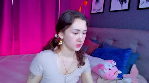 Snapshot of amy_bellel chatting on 03-03-26, 08:42 Amy follow me online show from 03-03-26, 08:42