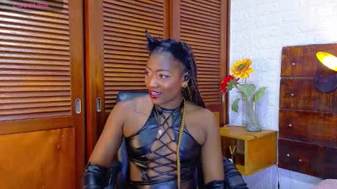 Snapshot of amy_brunette chatting on 12-05-25, 08:27 Amy online show from 12-05-25, 08:27