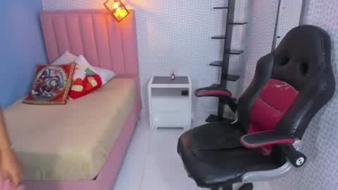 Snapshot of amy_dutta chatting on 12-03-25, 07:45 amy_dutta online show from 12-03-25, 07:45