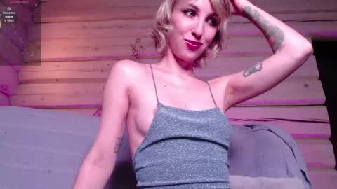 Amy online show from 04-25-26, 04:15