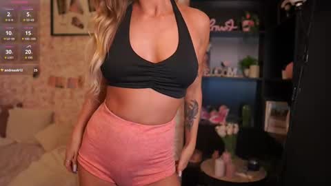 Snapshot of amy_johns_ chatting on 11-11-25, 08:36 amy_johns_ online show from 11-11-25, 08:36