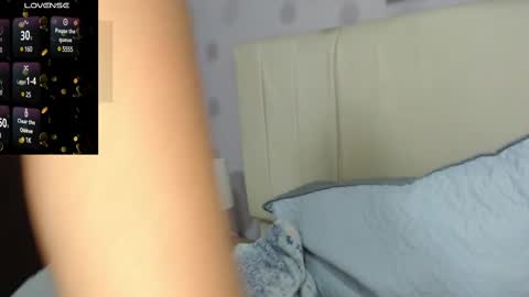 Amy online show from 03-11-25, 01:23