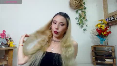 Snapshot of amy_mur chatting on 07-05-26, 07:21 amy mur online show from 07-05-26, 07:21