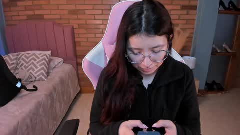 Snapshot of amy_sophiaa chatting on 05-07-26, 11:15 Amy sophia 3 online show from 05-07-26, 11:15