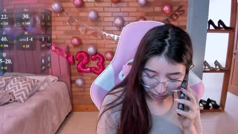 Snapshot of amy_sophiaa chatting on 05-11-26, 02:45 Amy sophia 3 online show from 05-11-26, 02:45