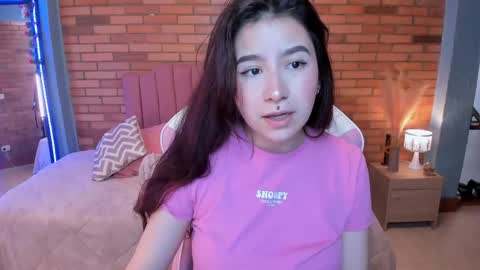 Snapshot of amy_sophiaa chatting on 05-24-26, 12:10 Amy sophia 3 online show from 05-24-26, 12:10