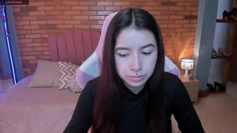 Snapshot of amy_sophiaa chatting on 05-30-26, 12:02 Amy sophia 3 online show from 05-30-26, 12:02