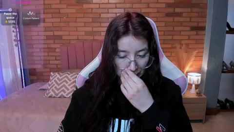 Snapshot of amy_sophiaa chatting on 06-04-26, 11:38 Amy sophia 3 online show from 06-04-26, 11:38
