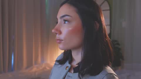 Amy Armstrong online show from 11-28-25, 08:44