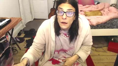 Snapshot of amyattack chatting on 01-24-25, 11:15 Trashely Gimpson online show from 01-24-25, 11:15