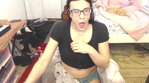 Snapshot of amyattack chatting on 02-02-25, 11:51 Trashely Gimpson online show from 02-02-25, 11:51