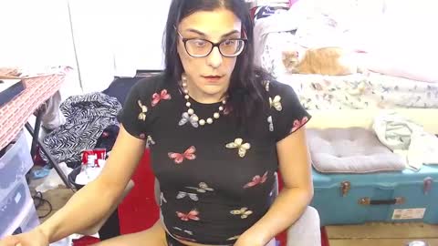 Snapshot of amyattack chatting on 02-12-25, 05:16 Trashely Gimpson online show from 02-12-25, 05:16