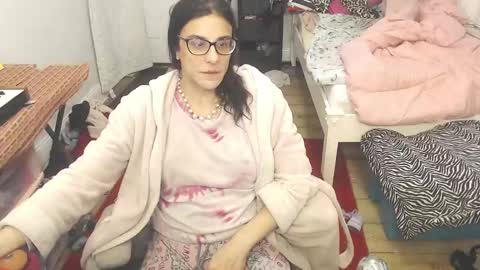 Snapshot of amyattack chatting on 03-03-25, 10:28 Trashely Gimpson online show from 03-03-25, 10:28