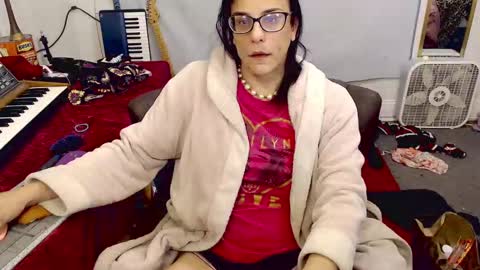 Snapshot of amyattack chatting on 10-28-25, 09:02 Trashely Gimpson online show from 10-28-25, 09:02