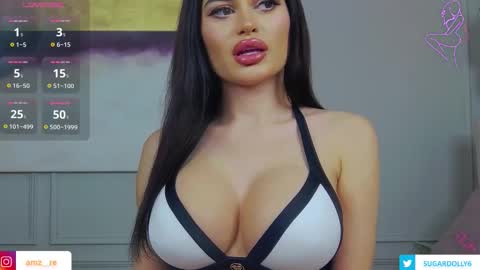 Snapshot of amyazuree chatting on 12-19-25, 09:11 Amy online show from 12-19-25, 09:11