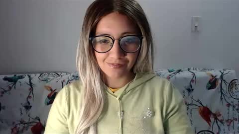 amycosplay99 online show from 01-03-25, 03:49