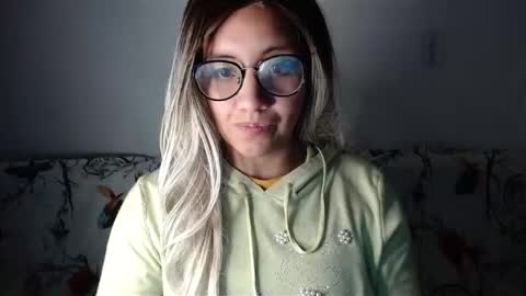 amycosplay99 online show from 01-03-25, 10:52