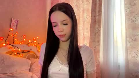 Milou online show from 10-27-25, 01:15