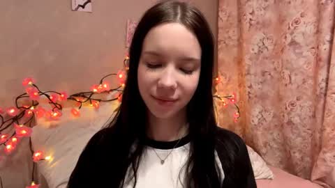 Milou online show from 11-13-25, 03:00