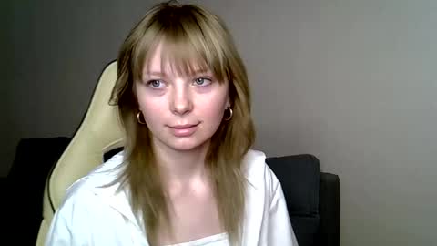 Snapshot of amygreens chatting on 02-20-26, 03:23 amygreens online show from 02-20-26, 03:23