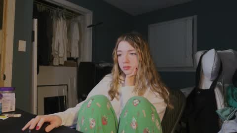 Snapshot of amyjj chatting on 11-03-25, 04:14 Amy online show from 11-03-25, 04:14