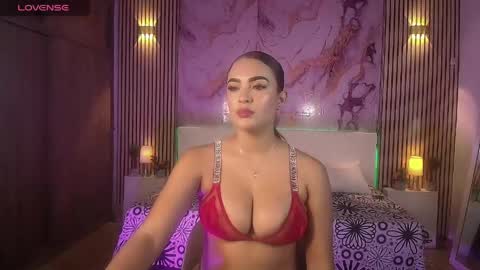 Snapshot of amyjohnsonn chatting on 04-30-26, 04:08 amyjohnsonn online show from 04-30-26, 04:08