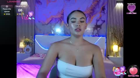 Snapshot of amyjohnsonn chatting on 05-30-26, 05:48 amyjohnsonn online show from 05-30-26, 05:48