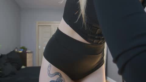 amylanee online show from 10-06-25, 07:50