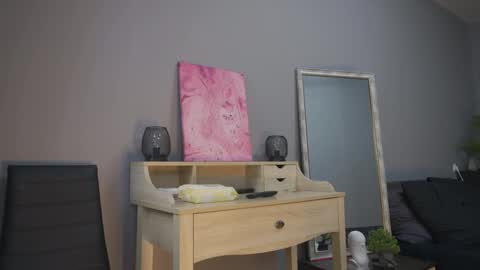 amylanee online show from 10-15-25, 08:36