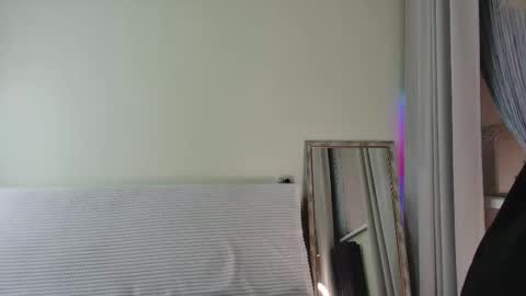 amylanee online show from 01-08-26, 08:27