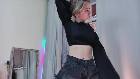 amylanee online show from 01-11-26, 08:19