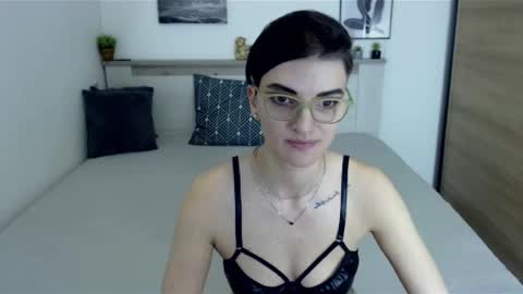 Snapshot of amylexy chatting on 01-06-25, 02:14 Hi there guys My pleasure in your hands pvt is open online show from 01-06-25, 02:14