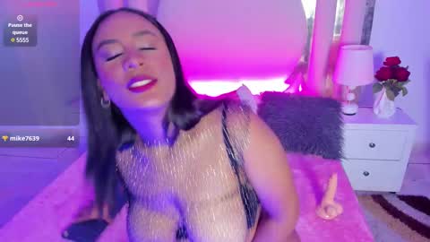 Amy    online show from 12-11-24, 05:37