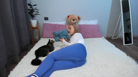 Snapshot of amymilson chatting on 12-13-24, 05:43 amymilson online show from 12-13-24, 05:43