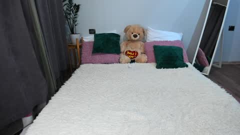 Snapshot of amymilson chatting on 01-28-25, 04:08 amymilson online show from 01-28-25, 04:08