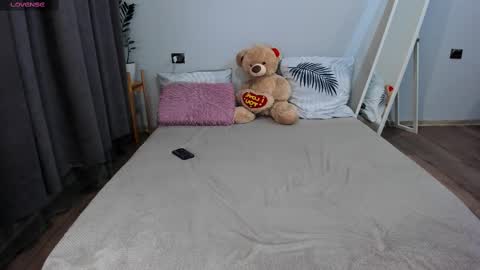 Snapshot of amymilson chatting on 02-25-25, 08:19 amymilson online show from 02-25-25, 08:19