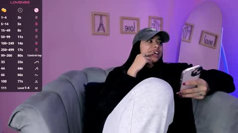 Amy ... Nice to meet u   thumb up me please its important online show from 02-12-25, 05:26