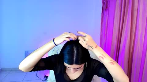 Snapshot of amyolimpo chatting on 02-17-26, 10:16 Amy ... Nice to meet u thumb up me please its important online show from 02-17-26, 10:16