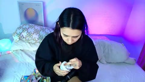 Amy ... Nice to meet u   thumb up me please its important online show from 04-04-26, 01:37