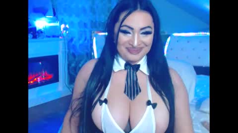 Snapshot of amyrarosera chatting on 01-13-25, 11:27 Alimoonyia online show from 01-13-25, 11:27