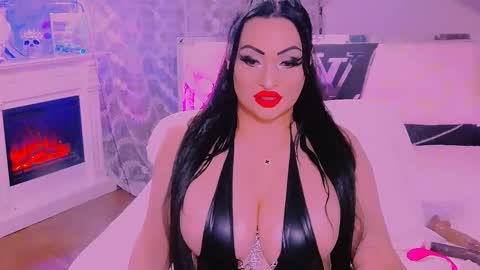 Snapshot of amyrarosera chatting on 10-17-25, 09:17 Alimoonyia online show from 10-17-25, 09:17
