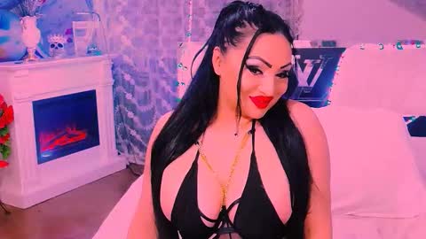 Snapshot of amyrarosera chatting on 10-19-25, 09:37 Alimoonyia online show from 10-19-25, 09:37