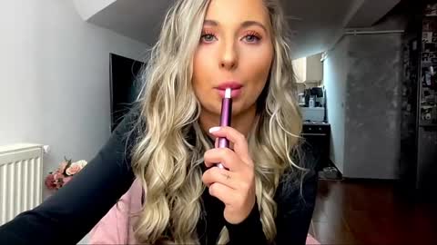 amyroberta92 online show from 02-17-25, 10:07