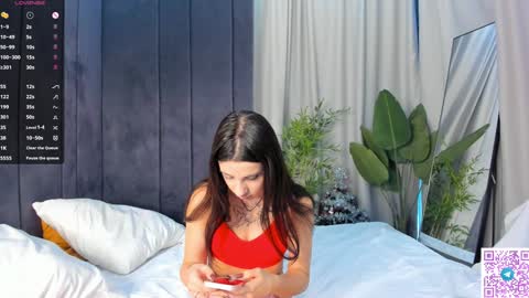 Emily online show from 01-18-25, 06:03