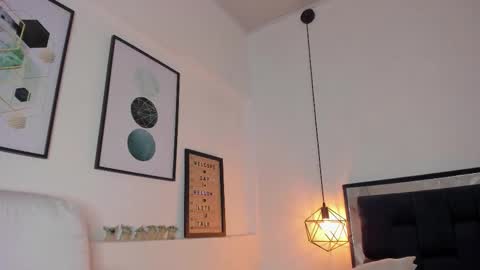 Amy online show from 11-05-25, 03:34